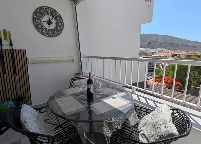 Cozy In Cristianos Apartman *